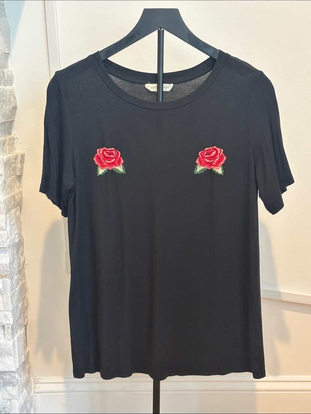 NWOT Honey Punch Black Short Sleeve Tee with Red Rose Appliques